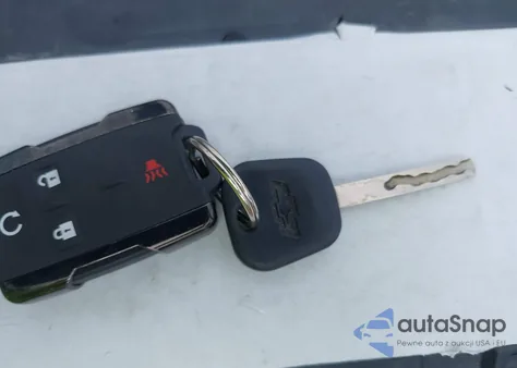 2016 Chevrolet Silverado 1500 1Lt/2Lt from USA, damaged, VIN 3GCUKREC5GG376248